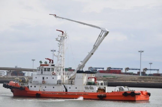 Harbor-Tugs-for-Sale Sale And Purchase- Vessels – 3,600 PS HARBOUR TUG (HOUOU) FOR SALE